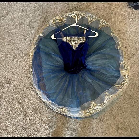 COPY - Ballet Tutu - Picture 1 of 8